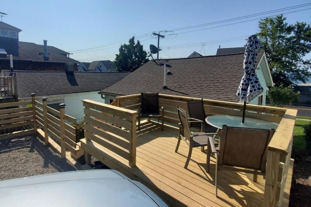Beachy Bay Breeze Bungalow 2Br With Parking And Close To Many Amenities. West Haven Zewnętrze zdjęcie